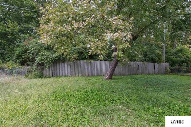 801 S Kickapoo St, Lincoln, IL 62656 - photo 2