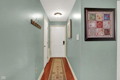 8418 Glenwillow Ln unit 208, Indianapolis, IN 46278 - photo 4