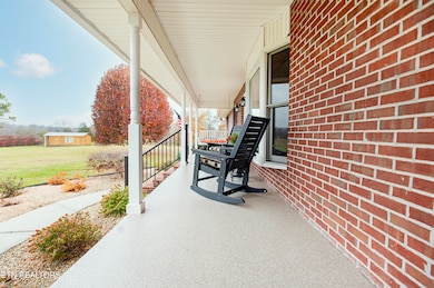 5518 W Beaver Creek Dr, Powell, TN 37849 - photo 6