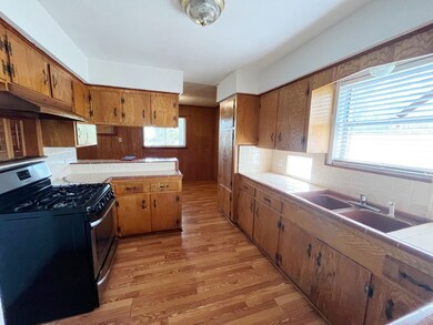 6922 Finch St, Houston, TX 77028 - photo 7