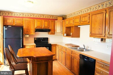 1553 Brechbill Rd, Chambersburg, PA 17202 - photo 4