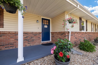 3326 E Independence St, Springfield, MO 65804 - photo 2