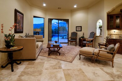 LIVING ROOM WITH BAR