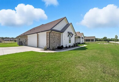 1114 Silver Sage Trail, Weatherford, TX 76085 - photo 6