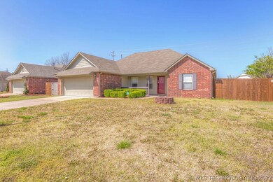 3818 S 201st East Ave, Broken Arrow, OK 74014 - photo 2