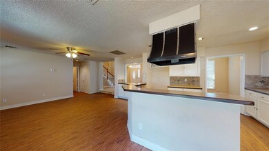 1509 Columbus Dr, Rowlett, TX 75089 - photo 4