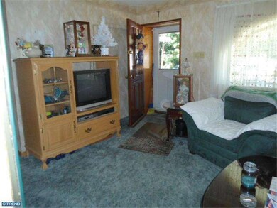 1406 Baetzel Ave, Gloucester City, NJ 08030 - photo 6