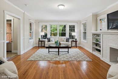 6249 N Fairfield Ave, Chicago, IL 60659 - photo 2