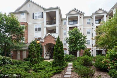 12917 Centre Park Cir unit 415, Herndon, VA 20171 - photo 2