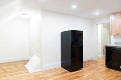 3 Porter St unit 5, Somerville, MA 02143 - photo 2