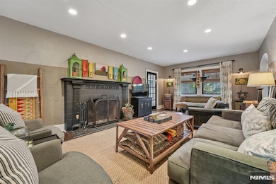 54 Joyce Rd, Tenafly, NJ 07670 - photo 7