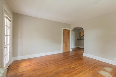 819 W 51st St unit 4, Norfolk, VA 23508 - photo 2
