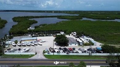 6817 Bayshore Rd, Palmetto, FL 34221 - photo 7