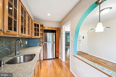 2406 Colston Dr unit 202, Silver Spring, MD 20910 - photo 7