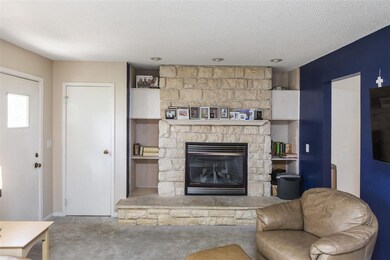 4162 Aspen Ct, Waterloo, IA 50701 - photo 3