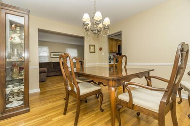 1948 Fishinger Rd 06