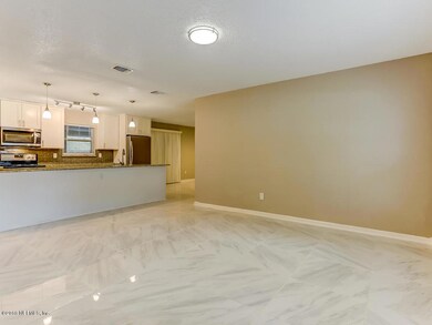 8981 Winrock Dr N, Jacksonville, FL 32216 - photo 4