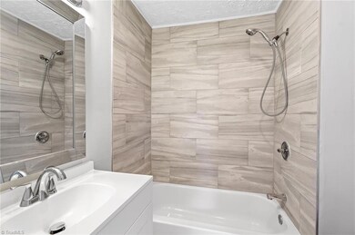 701 Thissell St, High Point, NC 27260 - photo 7