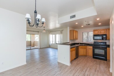 Kitchen & Dining