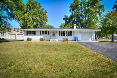 206 W Andrews St, Macon, IL 62544 - photo 2