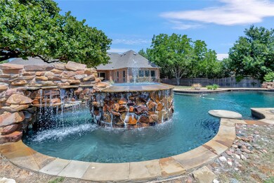 8040 Green Valley Dr, North Richland Hills, TX 76182 - photo 5