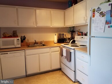 7 Dennison Dr unit L, East Windsor, NJ 08520 - photo 5