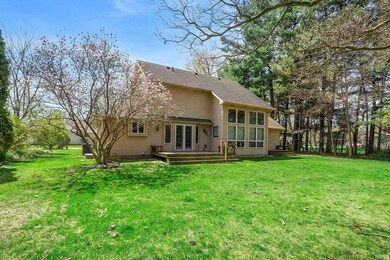 18699 Comanche Dr, South Bend, IN 46637 - photo 5