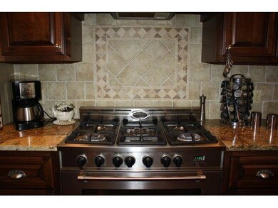 GAS RANGE