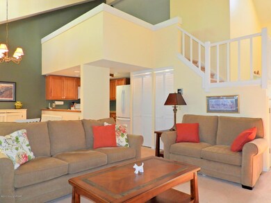 48 Dragon Fly Cir, Stroudsburg, PA 18360 - photo 2