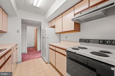 800 Avondale Rd unit 5K, Wallingford, PA 19086 - photo 5