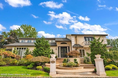 35 Jeffrey Place, Staten Island, NY 10307 - photo 2