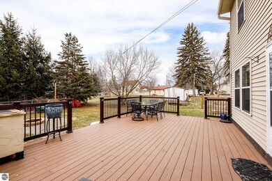 147 Center St, Elk Rapids, MI 49629 - photo 5