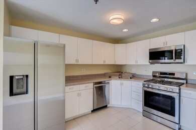 451 Town Place Cir unit 508W, Buffalo Grove, IL 60089 - photo 6
