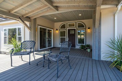 2010 Stewart Rd, Grants Pass, OR 97526 - photo 2