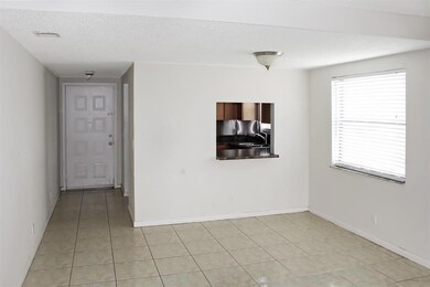 890 N Federal Hwy #112  Living/Dining Rm