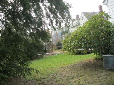 10 Laconia Rd, Worcester, MA 01609 - photo 4