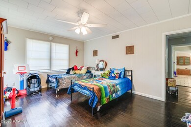 123 Bellot St-17