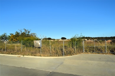 6151 Sportsmans Pkwy, Dallas, TX 75211 - photo 2