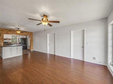 315 Circle Dr S unit 201, Boynton Beach, FL 33435 - photo 2