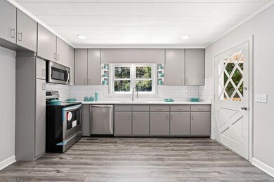 278 Oak View Ln, Asheboro, NC 27205 - photo 6