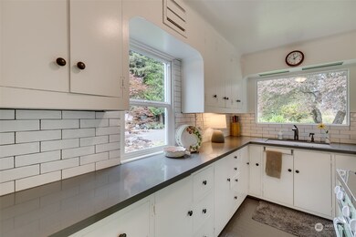 1002 Euclid Ave, Edmonds, WA 98020 - photo 7