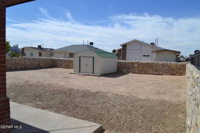 14352 Cocotitlan Dr, Horizon City, TX 79928 - photo 6