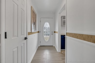 321 SE 14th St, Pryor, OK 74361 - photo 3