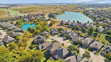 4532 Seventeen Lakes Ct, Roanoke, TX 76262 - photo 2