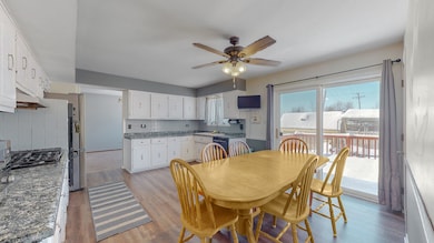 13618 Overland Trail, Orland Park, IL 60467 - photo 3