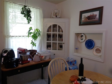 102 S 2nd St, Eufaula, OK 74432 - photo 7