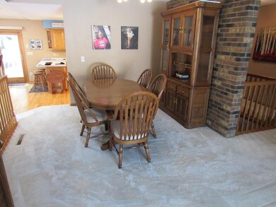 2321 W Springbrook Ct, Grand Forks, ND 58201 - photo 5