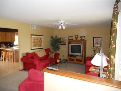 1190 S Perry Pkwy, Oregon, WI 53575 - photo 4