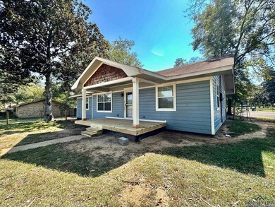 704 Leach St, Kilgore, TX 75662 - photo 3