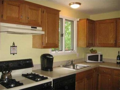 18 Arbor Dr, Shrewsbury, MA 01545 - photo 2